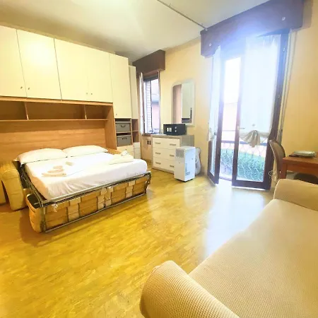 In The Center Apartment *